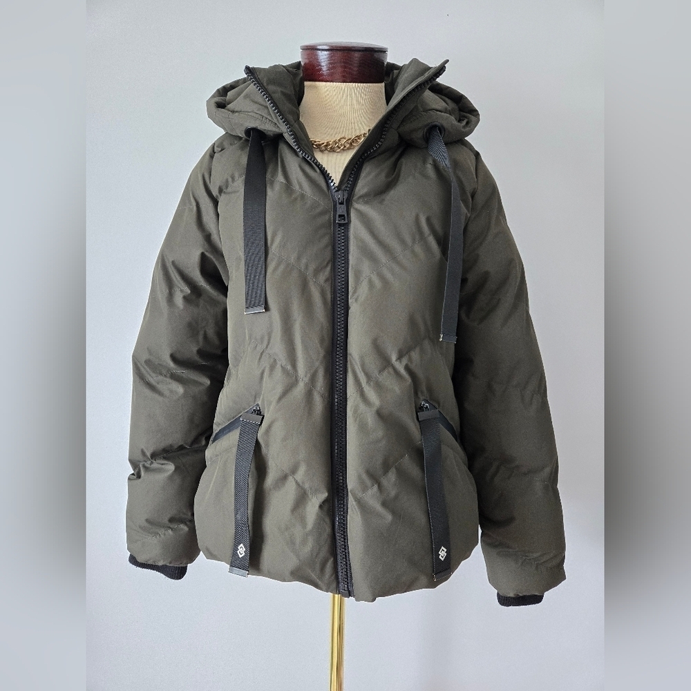 Saint + Sinner Raya quilted hooded puffer coat jacket in olive green. Size US 6